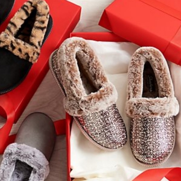 skechers rose gold slippers